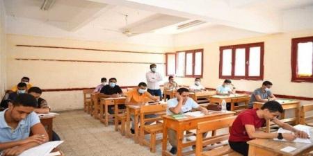 المدارس الثانوية تحذر طلاب الصفين الأول والثاني الثانوي من الغياب - أخبار كلمتك