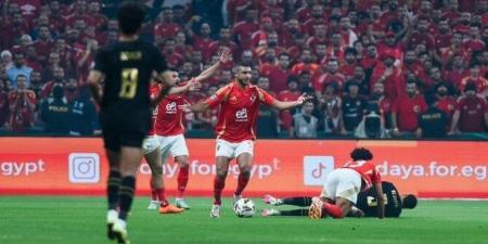 الرياضة -   09:54  - معلق مباراة الأهلي والزمالك في نهائي كأس السوبر المصري 2024.. تعرف على القنوات الناقلة والموعد - أخبار كلمتك