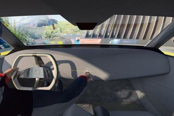"بي إم دبليو" تحدد عام 2025 لإنتاج شاشتها الثورية للرؤية البانورامية "Panoramic Vision"