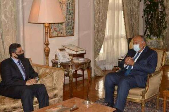 بعد أزمة تصريحاته في إثيوبيا.. وزير خارجية اليمن يتجه إلى مصر