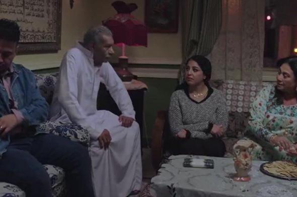 مسلسل رمضان كريم 2 الحلقة 18.. كريم عفيفي يرغب في إجهاض زوجته وسيد رجب يتدخل (فيديو)