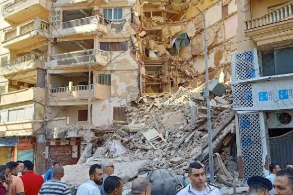 بعد انهيار «عقار بالإسكندرية».. المحافظ يطالب بتقديم بلاغ رسمي حالة وجود مخالفات| فيديو