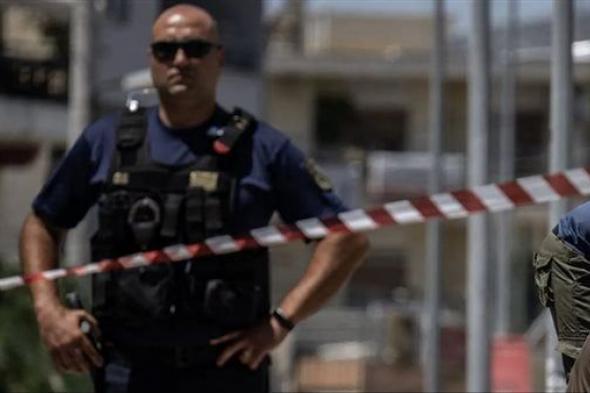 بينهم جنسيات عربية، الشرطة اليونانية تعتقل مهربي مهاجرين