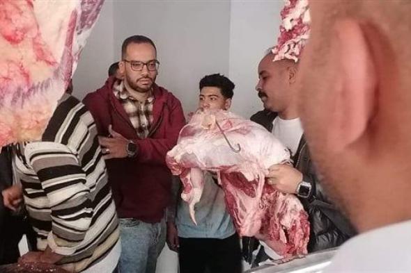 ضبط 30 كيلو من اللحوم الفاسدة في حملة مكبرة بالعمرانية (صور)