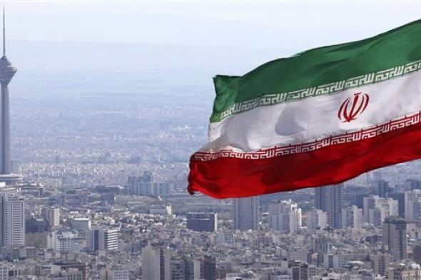 إيران تعلن الإفراج عن طاقم سفينة مرتبطة بإسرائيل