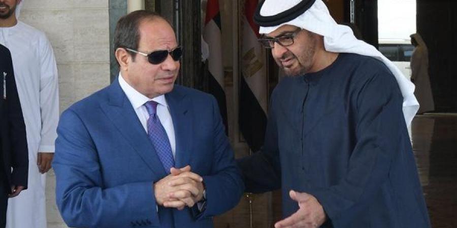 السيسي وبن زايد يشهدان حفل تخريج دفعات جديدة من الأكاديمية العسكرية المصرية - أخبار كلمتك