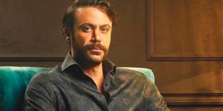 كل ما تريد معرفته عن مسلسل الكينج لـ محمد عادل إمام - أخبار كلمتك