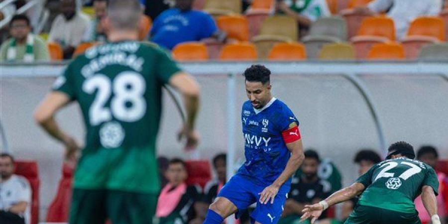 الكلاسيكو أزرق، الهلال يفوز على الأهلي 2-1 في الدوري السعودي (فيديو وصور) - أخبار كلمتك