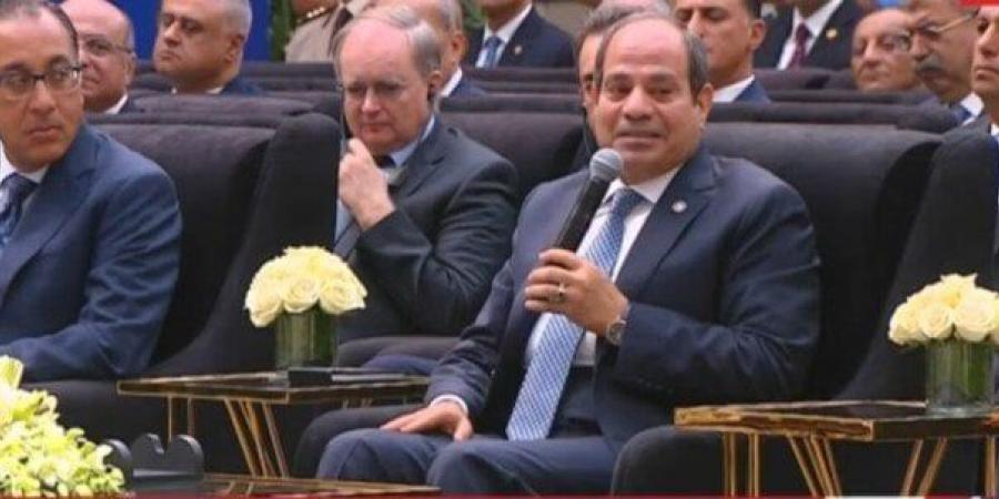 الرئيس السيسي: «نستورد ورق فويل وعطور بـ 940 مليون دولار.. وتقولوا الدولار غلي ليه؟ - أخبار كلمتك