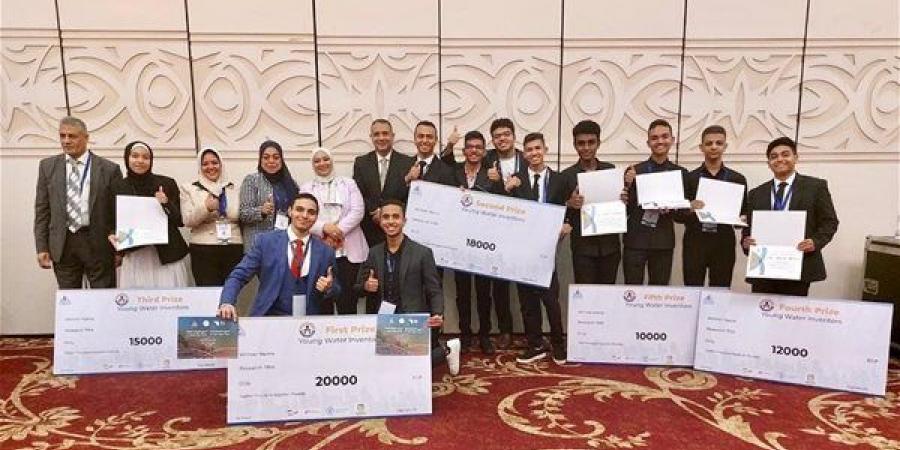 وزير التعليم يهنئ طلاب مدارس STEM الفائزين في مسابقة "Young Water Inventors" - أخبار كلمتك