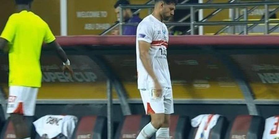 شاهد غضب مصطفى شلبي عقب استبداله في مباراة الزمالك وبيراميدز - أخبار كلمتك