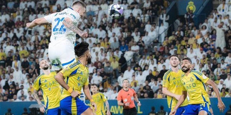 النصر يتعادل 1/1 مع الهلال بقمة الدوري السعودي - أخبار كلمتك