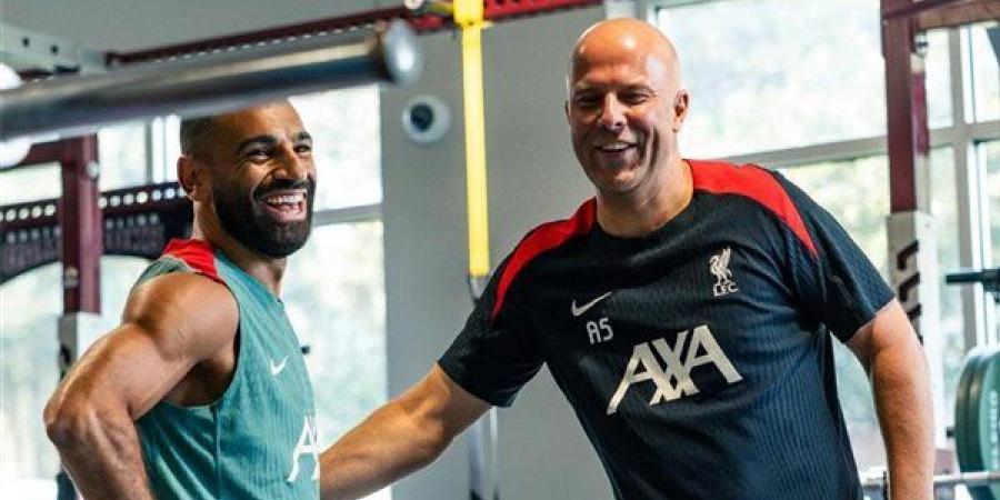 مدرب ليفربول يمتدح محمد صلاح: يستطيع تكرار ما فعله ميسي ورونالدو - أخبار كلمتك